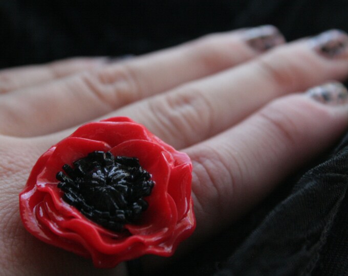 Poppy Ring - Etsy