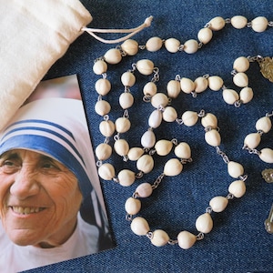 Job&#39;s Tears Seed Rosary: Mother Teresa Style, Handmade Pouch & Prayer Cards