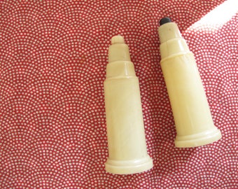 Skyscraper Push Button Salt and Pepper Shakers Salt and Pepper Camping Salt and Pepper Art Deco Mid Century Travel Salt and Pepper Celluloid