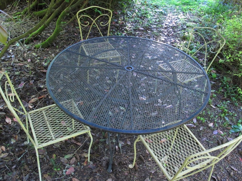 Vintage Patio Set Wire Mesh Outdoor Dining Table and Chairs French Country Shabby Chic Wrought Iron Furniture Metal Dining Set Rusty Metal image 4