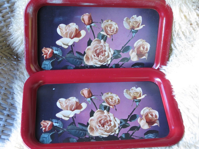 Set/2 Shabby Chic Metal Trays with Roses Country Cottage Decor Tin Metal Tray Roses Motif Wall Decor 1940s Serving Tray Display Tray image 5