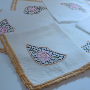 Embroidered Cloth Napkin Set of 6 Vintage Napkins with Yellow Pink floral embroidery Vintage Cotton Napkins Linen Napkins Tea Time image 2