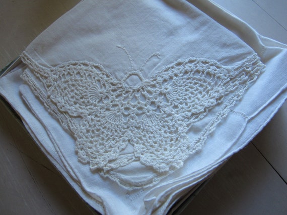 Butterfly handkerchief vintage Victorian box with… - image 1