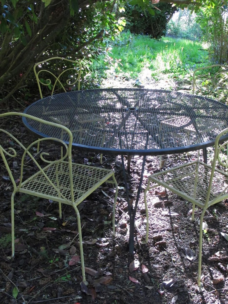 Vintage Patio Set Wire Mesh Outdoor Dining Table and Chairs French Country Shabby Chic Wrought Iron Furniture Metal Dining Set Rusty Metal image 3