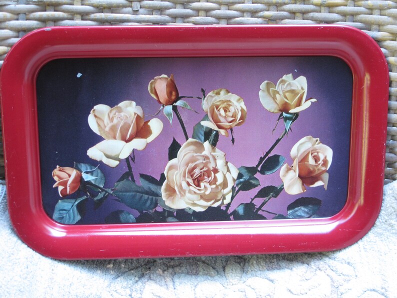 Set/2 Shabby Chic Metal Trays with Roses Country Cottage Decor Tin Metal Tray Roses Motif Wall Decor 1940s Serving Tray Display Tray image 7