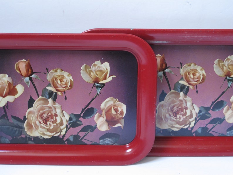 Set/2 Shabby Chic Metal Trays with Roses Country Cottage Decor Tin Metal Tray Roses Motif Wall Decor 1940s Serving Tray Display Tray image 2