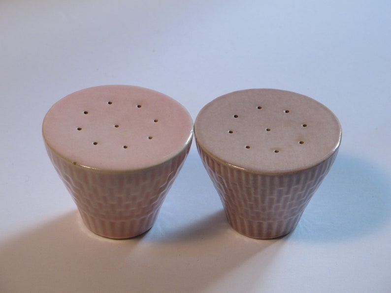 Pink Mauve Ceramic Salt and Pepper shakers California pottery salt and pepper Mid Century Purple Pastel Russell Poole Russell Wright image 2