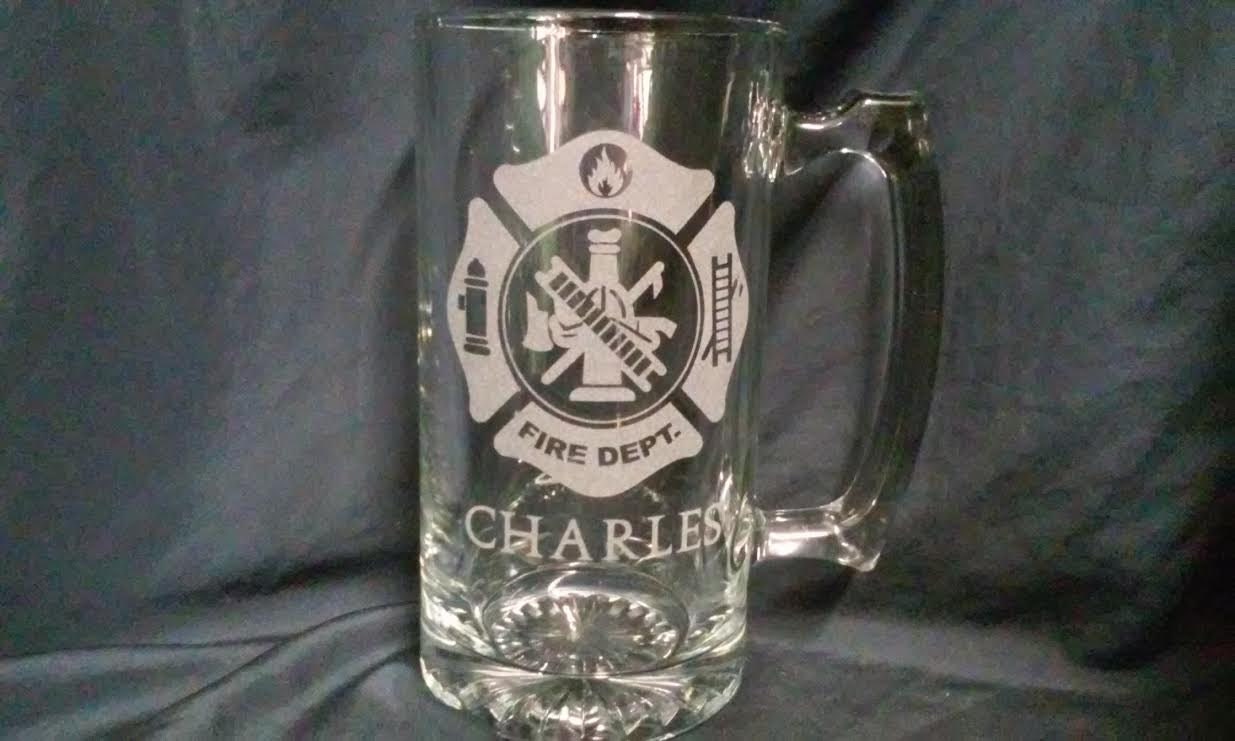 Chope à bière unique pour pompiers héroïques