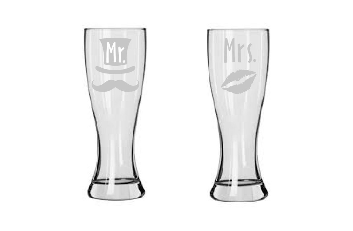 Etched Glasses Mr and Mrs Glassespilsners Glasses Wedding Etsy