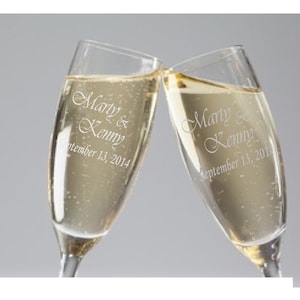 Gepersonaliseerde naam champagnefluiten bruiloft, champagneglazen, huwelijksfeestgeschenken, champagnegeschenken, aangepaste fluit, bruid en bruidegom cadeau