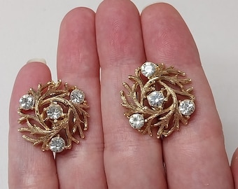 Lisner Earrings - vintage screw back rhinestone