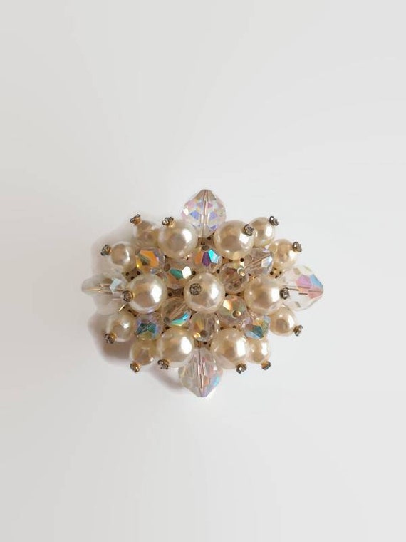 Crystal and Pearl Cluster Brooch - vintage aurora… - image 1