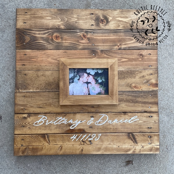Guestbook Alternative, personalized wedding sign, pallet wall art, wedding photo frame, names sign, 24x24