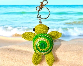 crochet sea turtle keychain, amigurumi turtle keychain, turtle lover, turtle gift, amigurumi turtle, keychain, amighrumi, turtle accessory