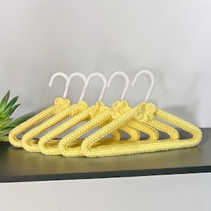Baby clothes hangers, Crochet hangers, handmade crochet covered hangers, gifts for baby , clothing hanger, hanger,baby shower gift, set of 5