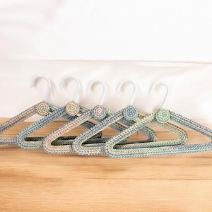 Baby clothes hangers, Crochet hangers, handmade crochet covered hangers, gifts for baby , clothing hanger, hanger,baby shower gift, set of 5