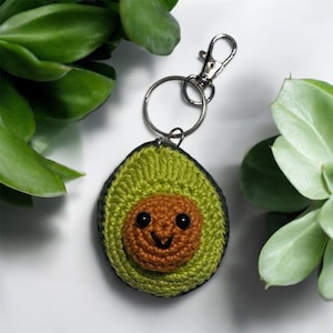 crochet avocado keychain, amigurumi avocado, avocado keychain, avocado keyring, keychain, keyring, avocado, avocado lover, cute avacado