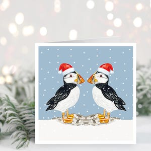 Handgemaakte kerstkaart papegaaiduiker // aquarel papegaaiduiker, kerstkaart, winter papegaaiduiker, kerstkaart voor koppels