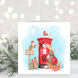 Tarjeta de Navidad hecha a mano // bosque de acuarela, tarjeta navideña, árbol de invierno, lechuza nevada, naturaleza, tejón botánico, erizo y zorro