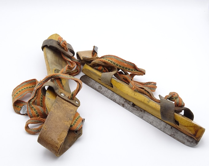 Vintage Children's Ice Skates, Frysian Ice Skates, Dutch Children's Ice