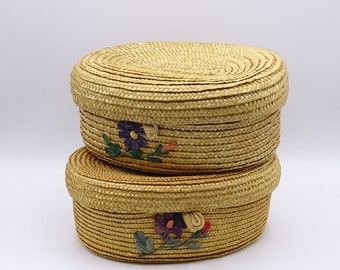 Vintage straw baskets, small storage baskets, lidded straw baskets, mid century home storage
