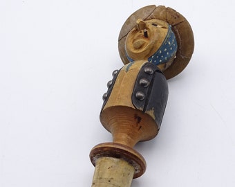 Wooden hand carved bottle stopper, decorated wine bottle cork, vintage barware