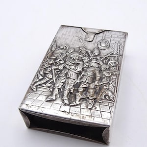 Coperchio per scatola di sigarette in argento sbalzato "La Ronda di Notte" di Rembrandt, pezzo da collezione olandese