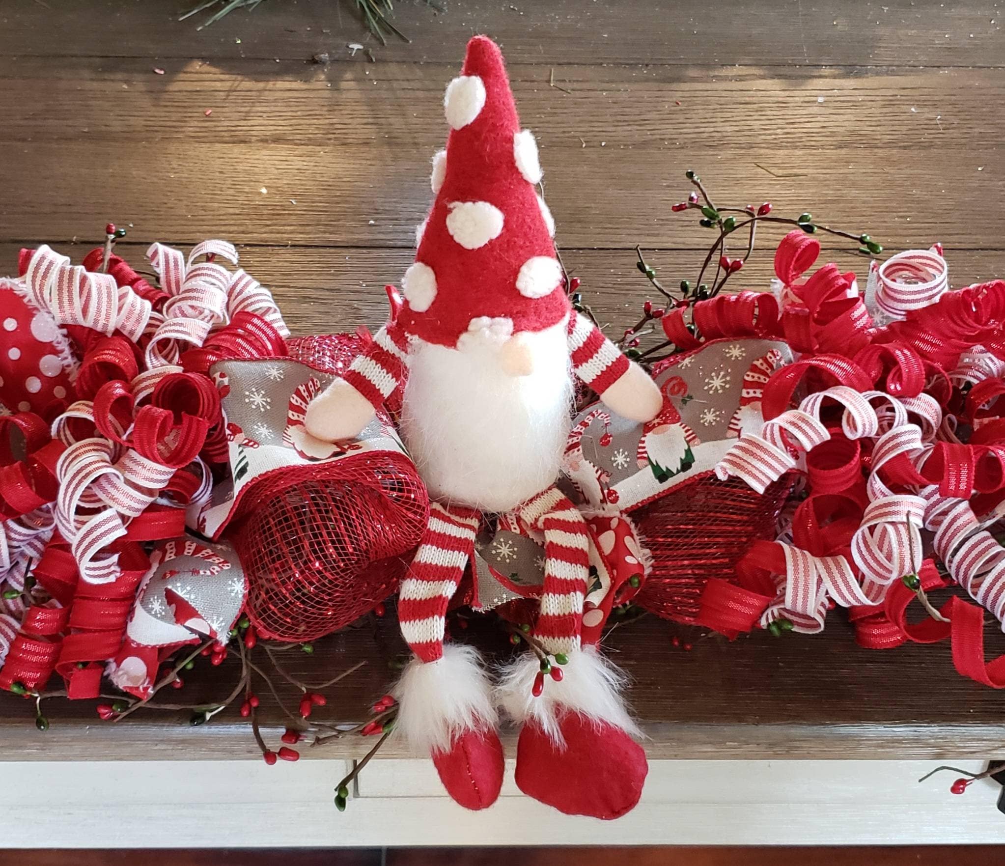 Christmas gnome garland, gnome garland, Christmas gnome table runner. Christmas decor, gnome