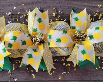 Pineapple garland, farmhouse Pineapple garland, Pineapple garland for mantle, Pineapple kitchen garland, Pineapple table runner