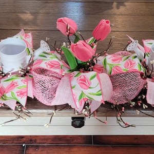 Tulip garland, pink tulip garland, spring swag, spring garland, tulip decor, porch garland, summer garland, tulip swag, spring mantle piece