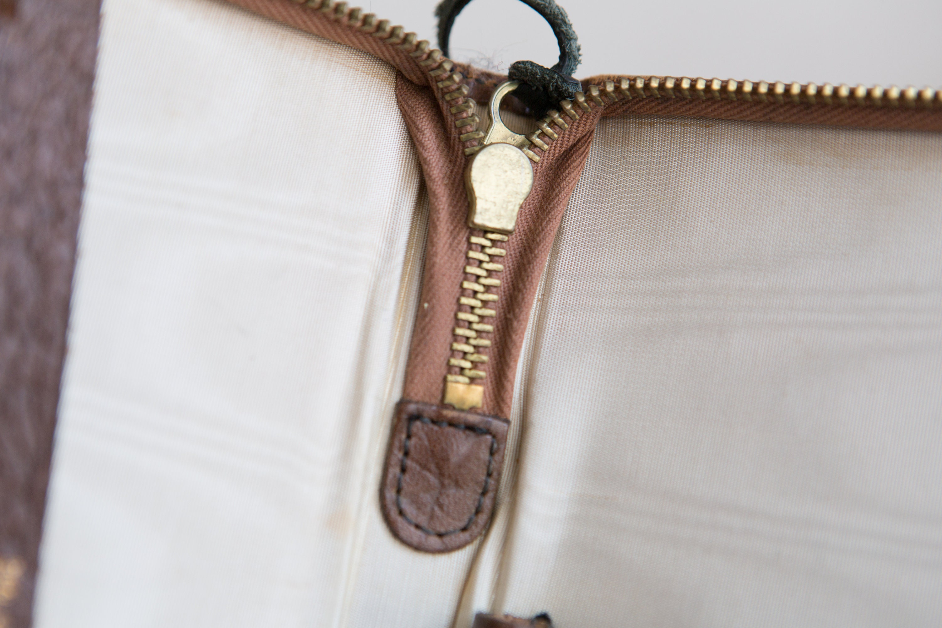 Leather Personal Organizer Leather Booklet Holder Sleeve for Office