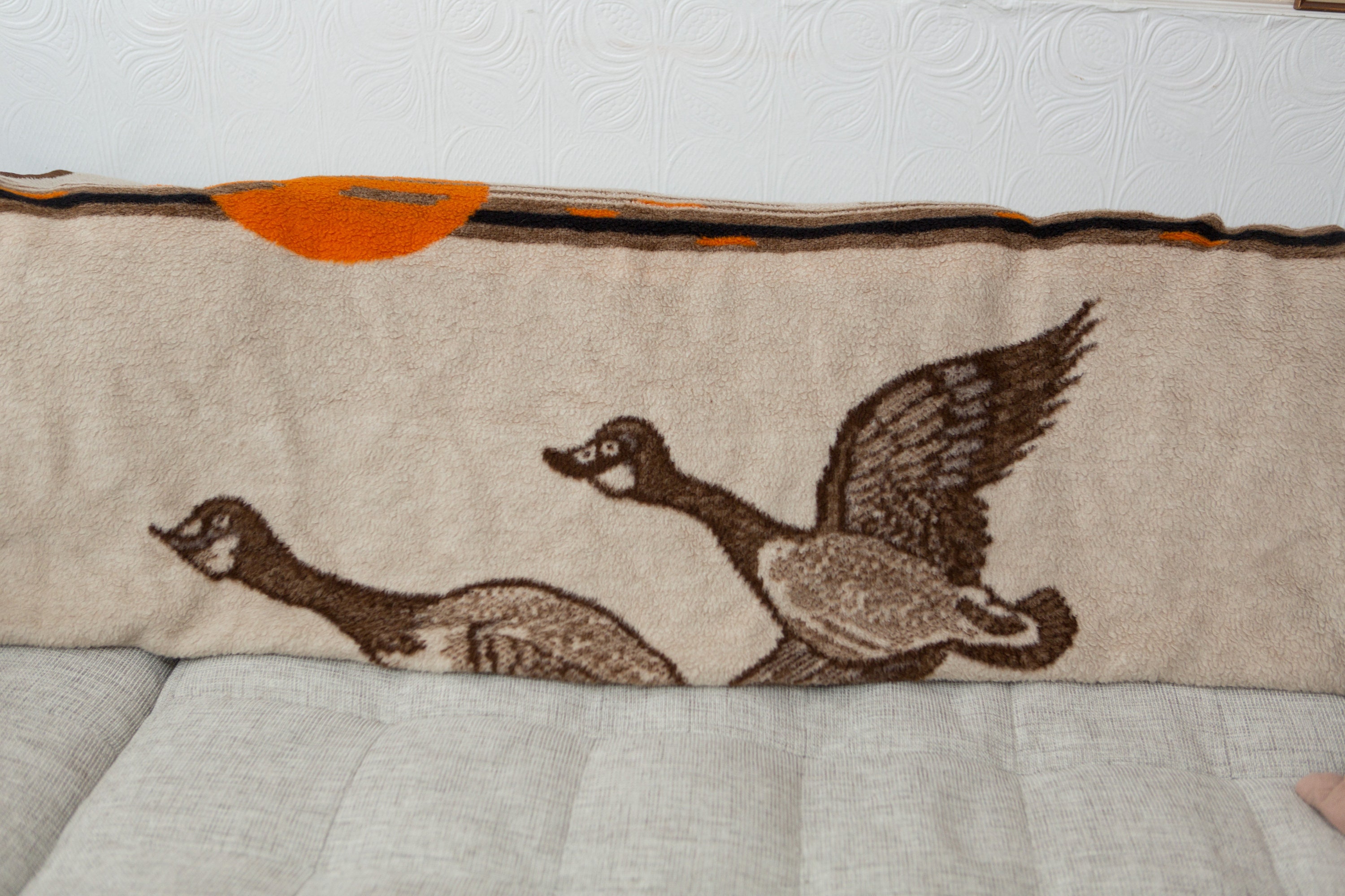 Vintage Duck Hunt Blanket Large Queen Size Brown Acrylic Flying Geese