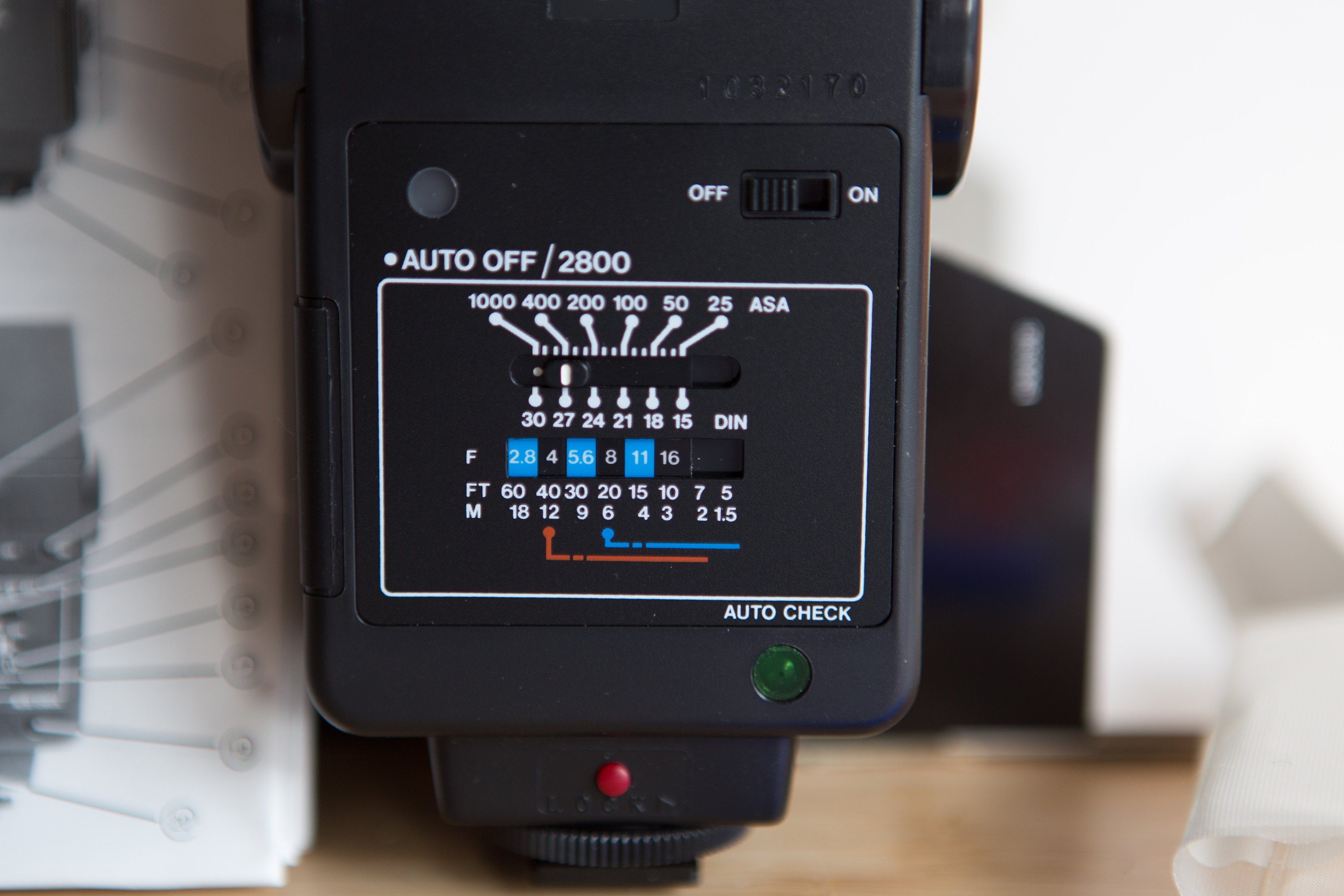 Vivitar Auto Thyristor 2800 Flash in Box with Accessories