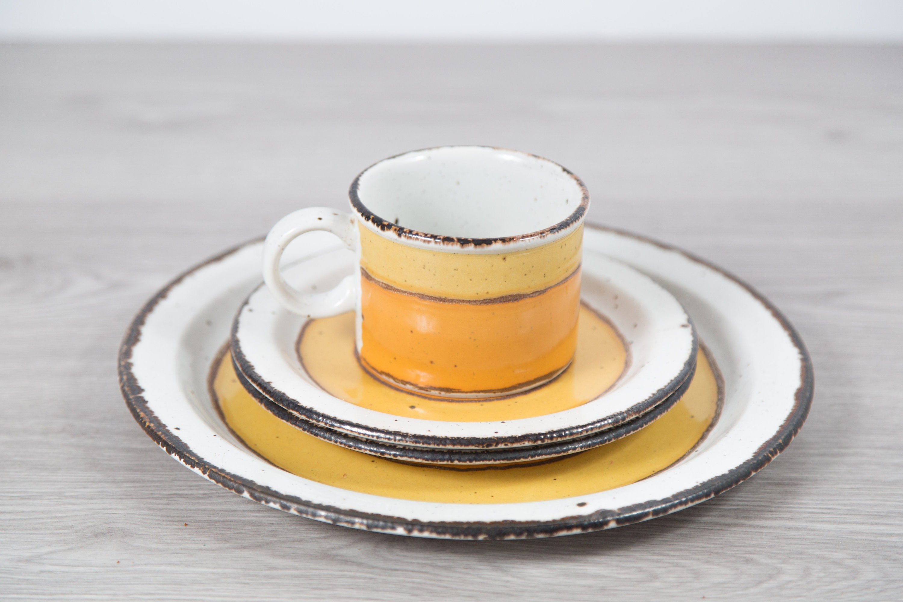 Stonehenge top midwinter plates