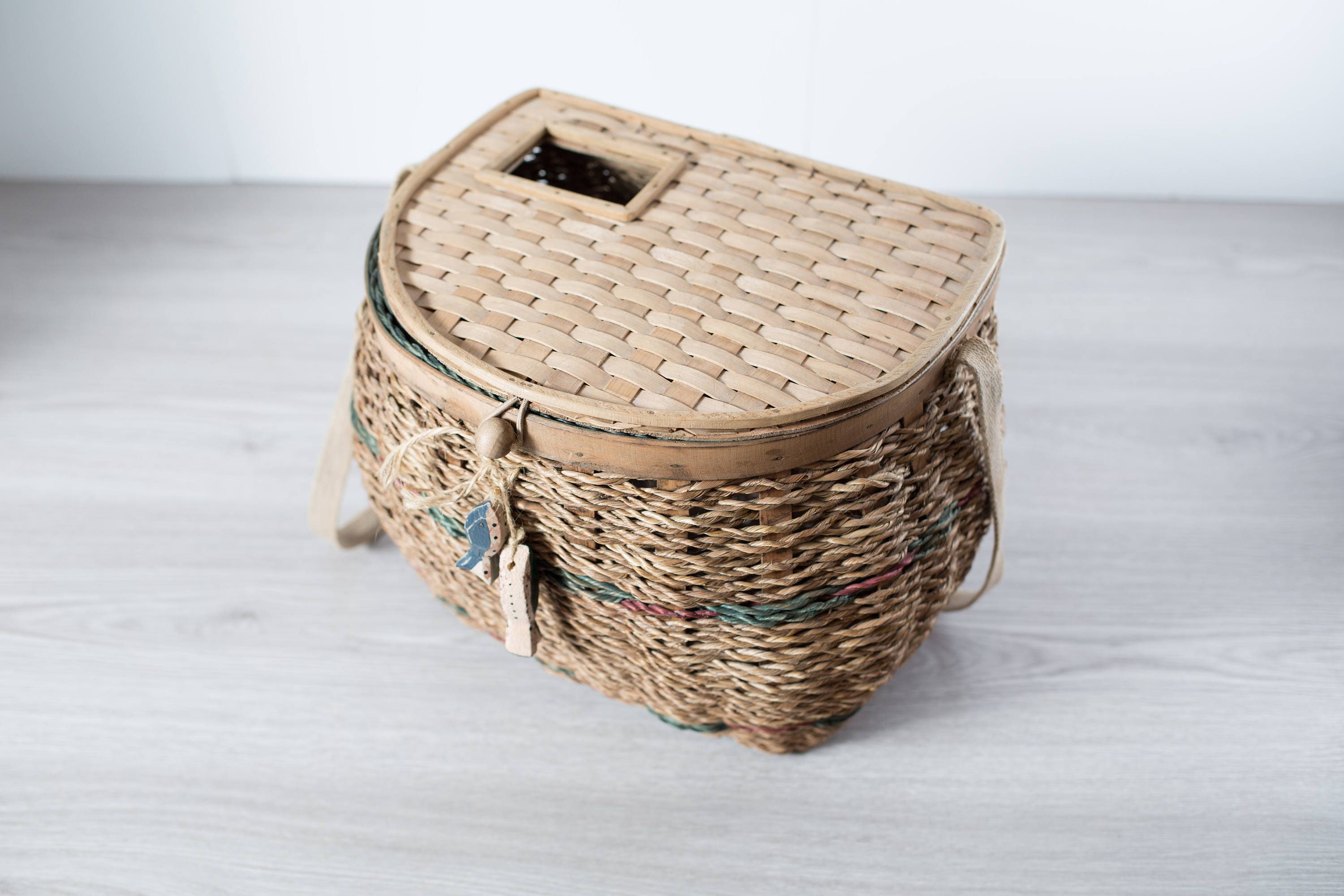 Vintage Fishing Creel / Fly Fishing Woven Rattan Wicker Basket with  Decorative Fish and Shoulder Strap