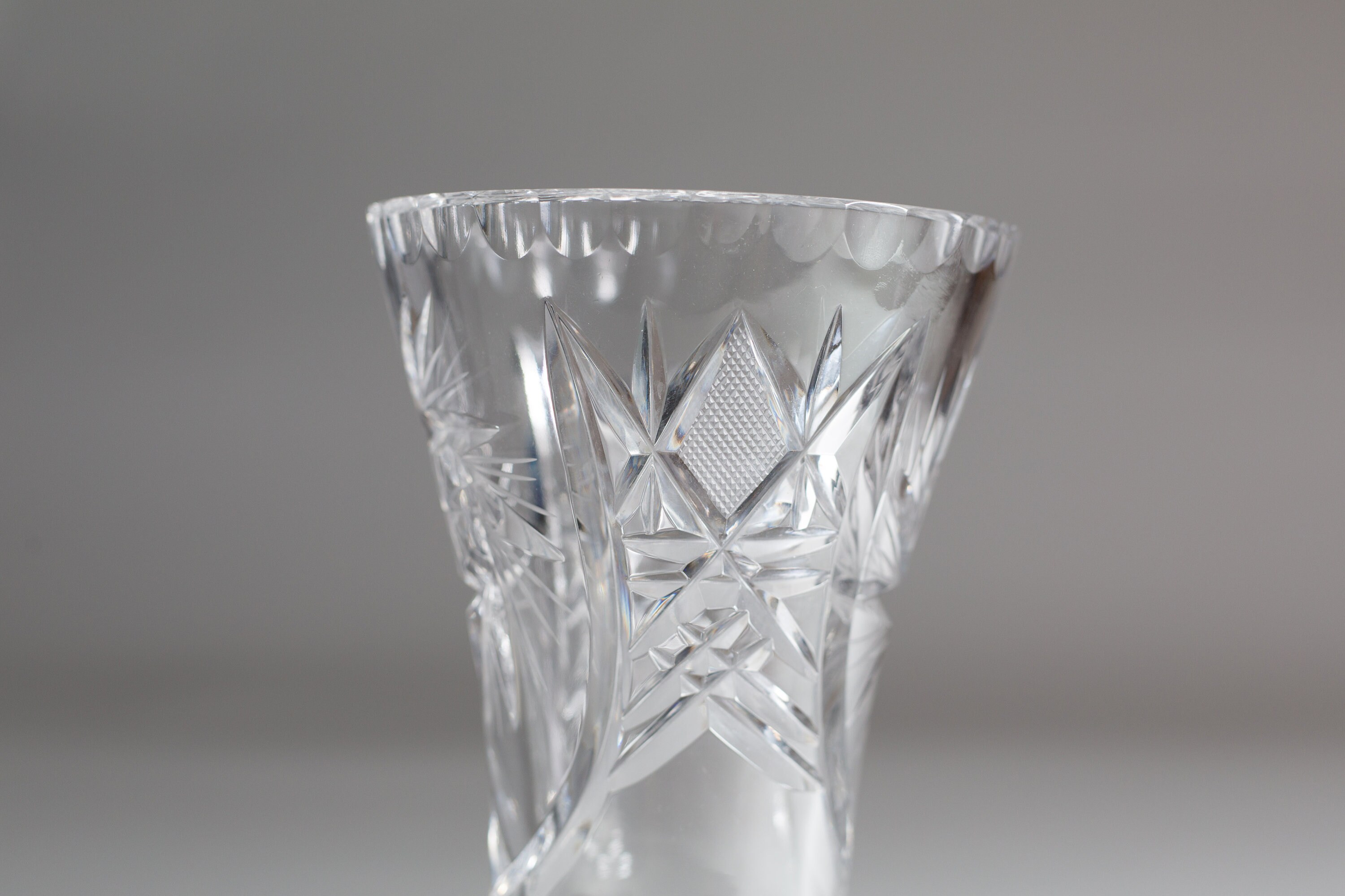 Vintage Crystal Glass Vase Elegant Flower Vase Modern Home Decor