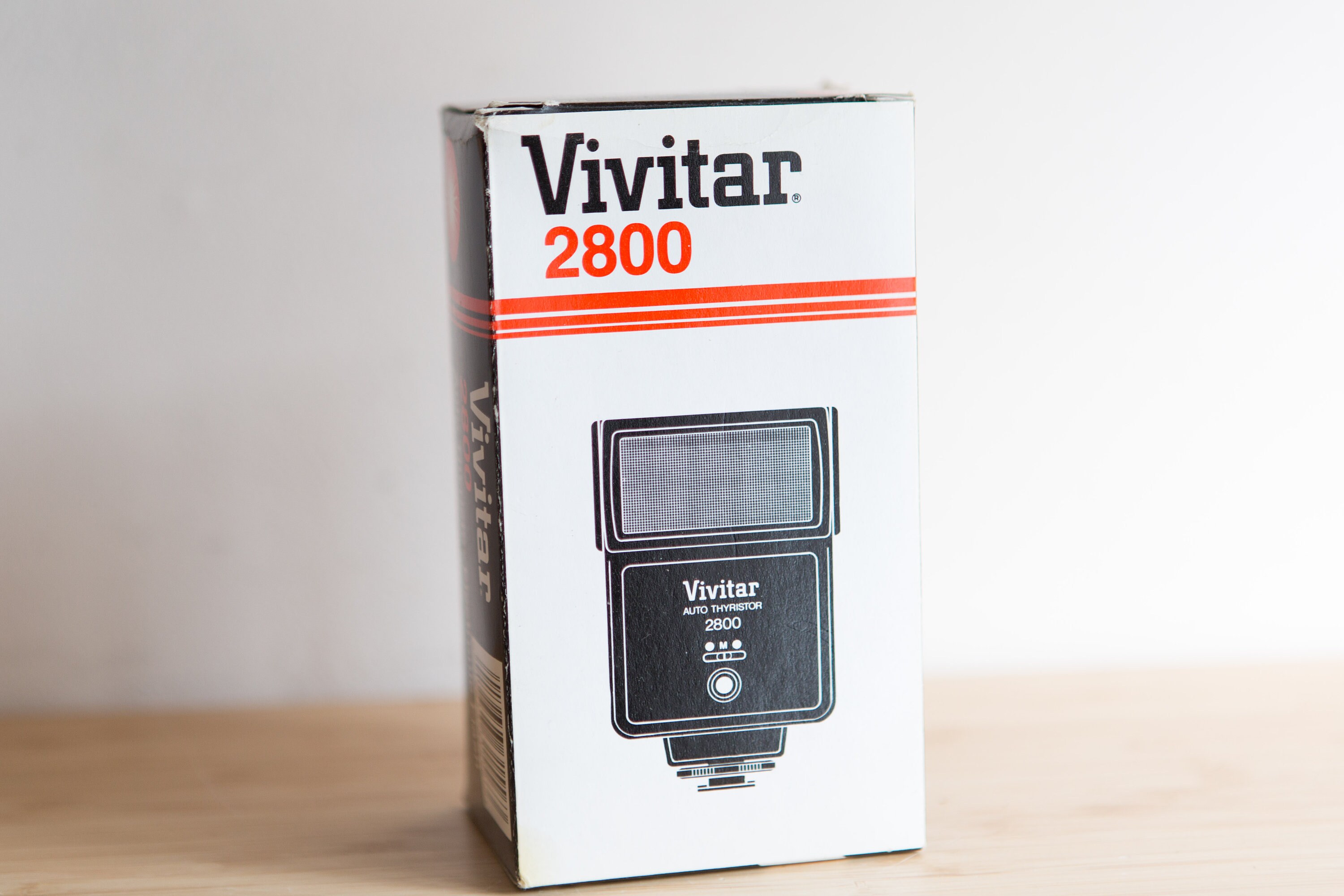 Vivitar Auto Thyristor 2800 Flash in Box with Accessories