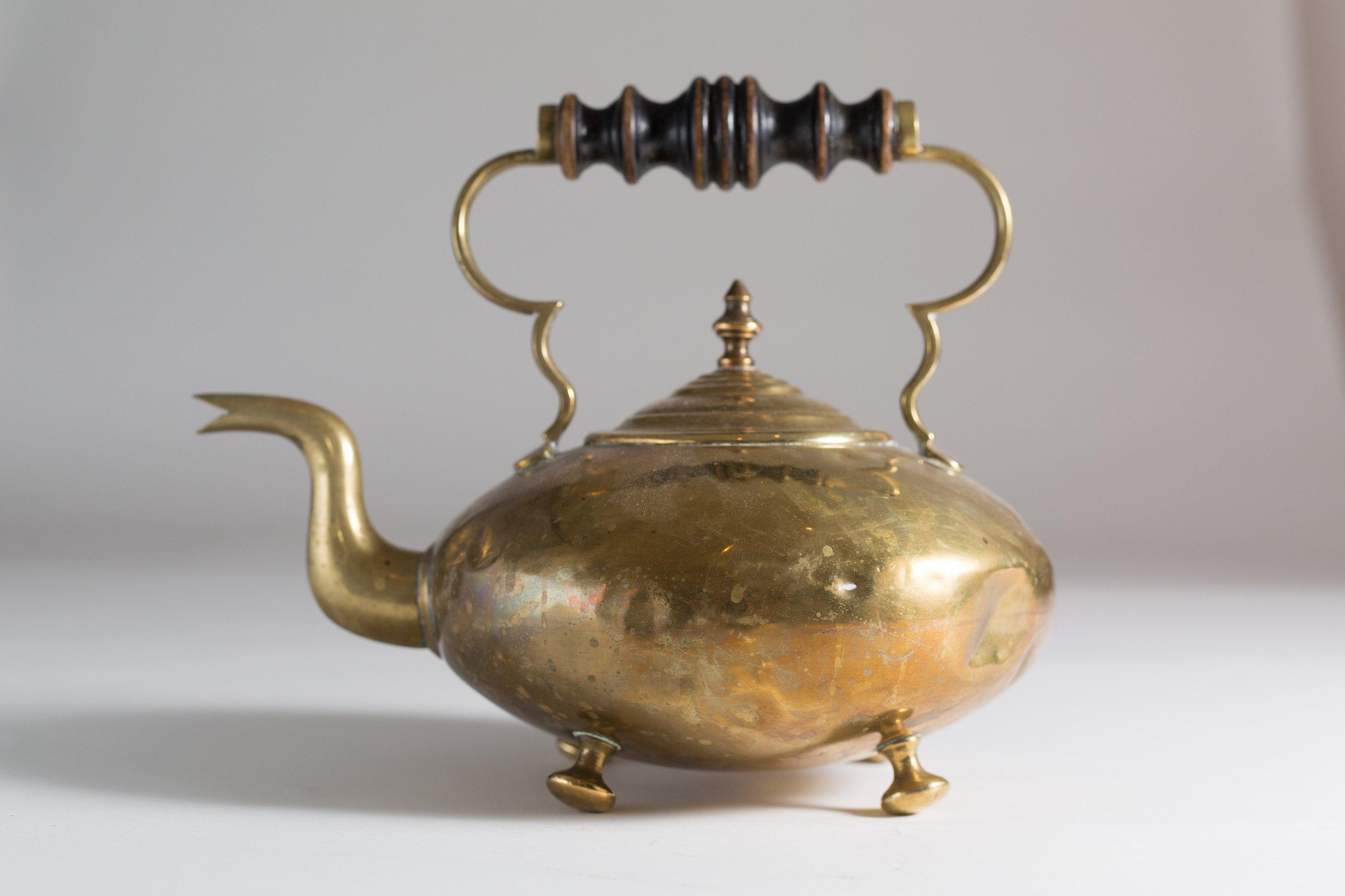 Antique Brass Kettle Gold Coloured Metallic Teapot with Wood Handle