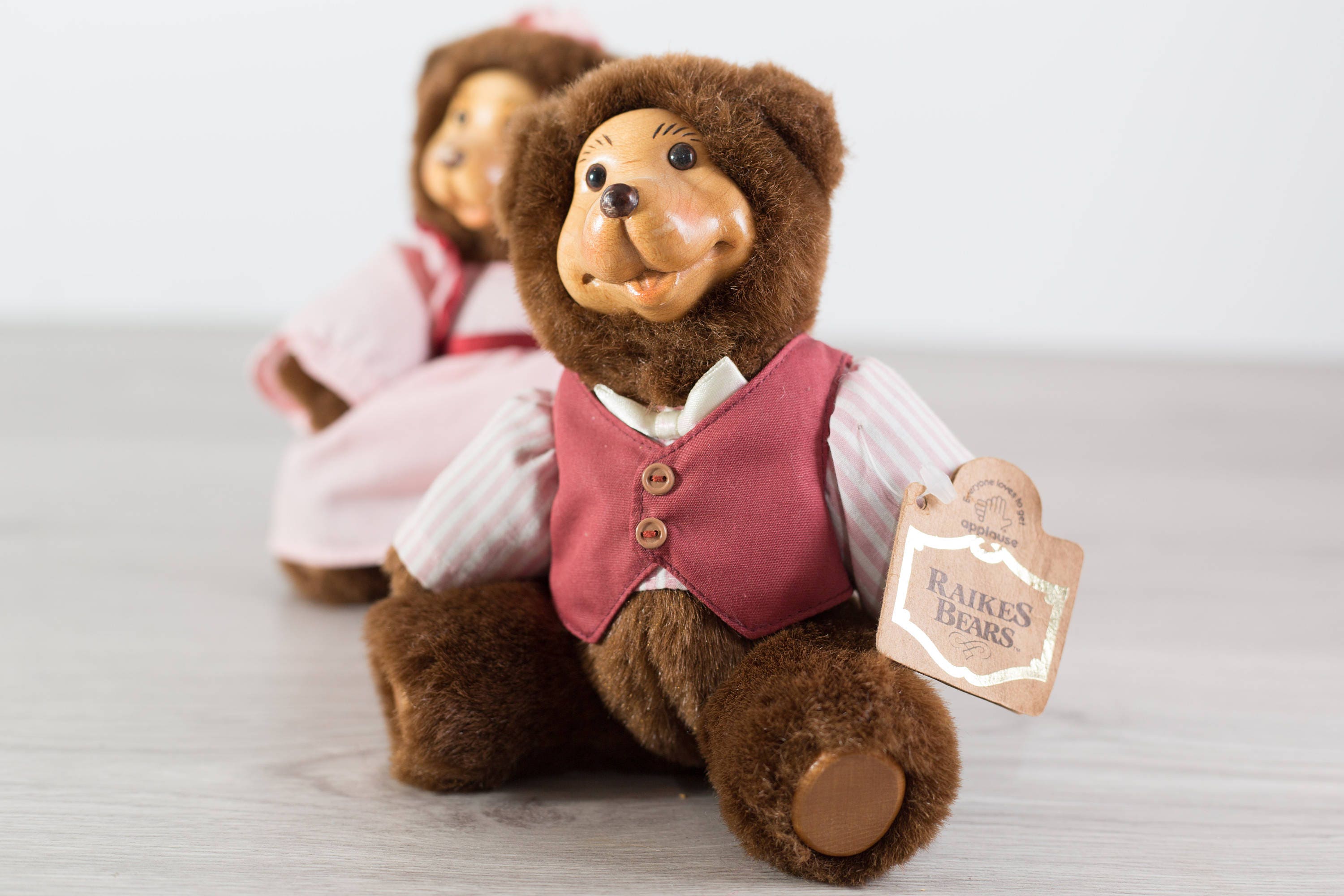 Robert Raikes Bears Dolls / Vintage Teddy Bear Figurines / Brown Bears