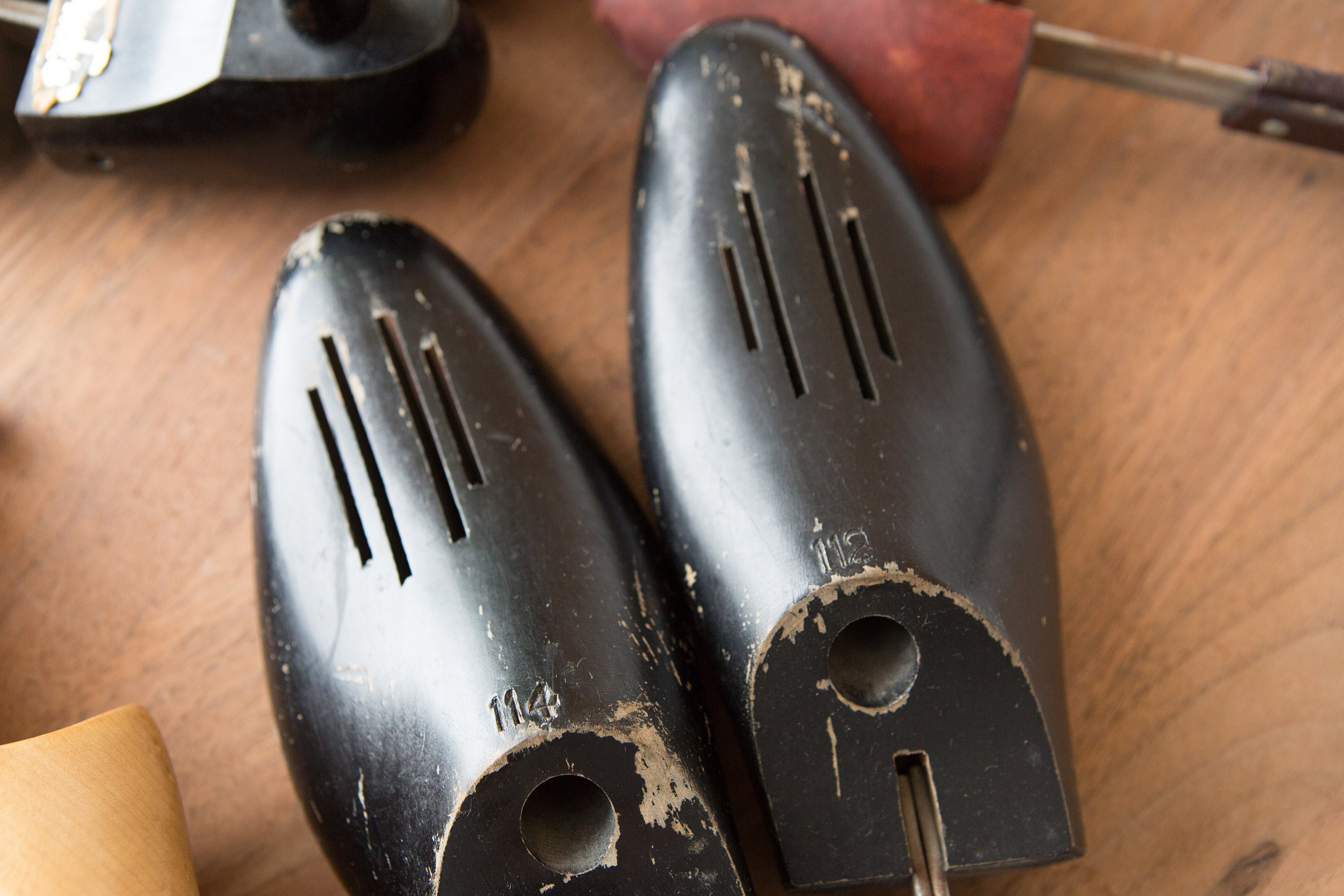 Vintage Shoe Lasts Decorative Men's and Women's Shoe Inserts Dack's