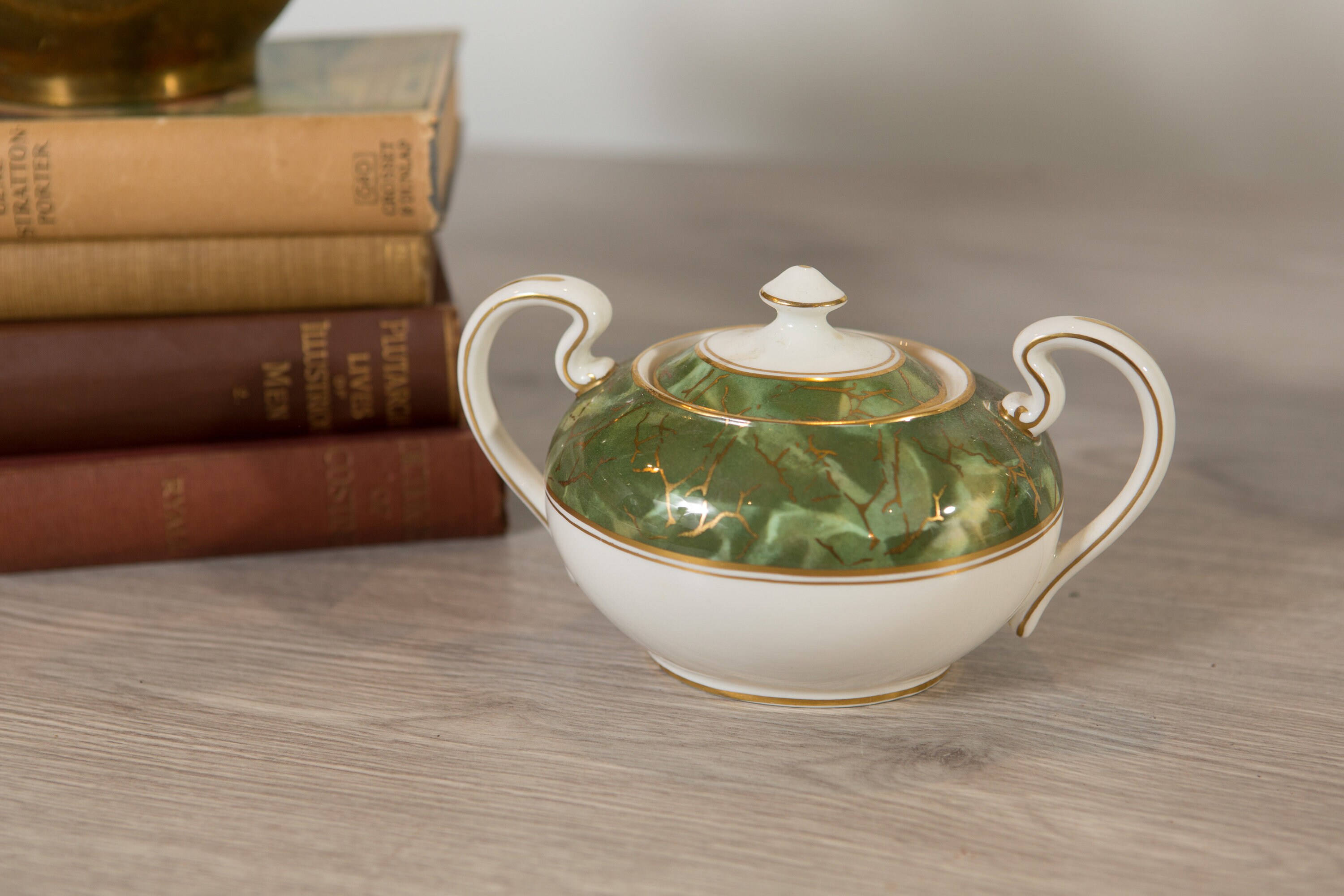 Aynsley Onyx Sugar Bowl Dish Green and Gold Fine English Bone China