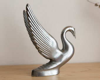 Vintage Hood Gem Illuminated Swan, V517 - Silver Chrome Bird - Antique Vintage Car Parts