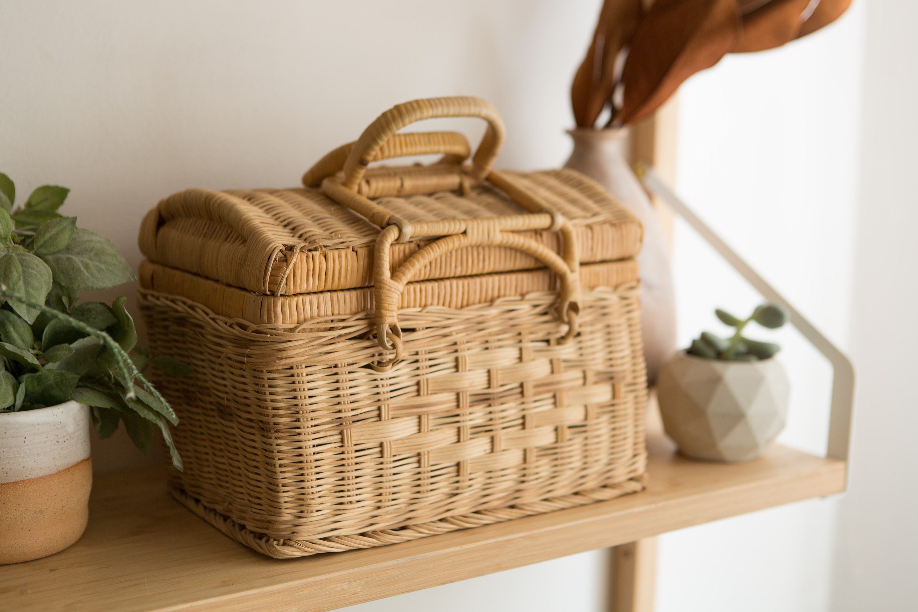 Vintage Rattan Wicker Picnic Basket Light Brown Woven Square Storage
