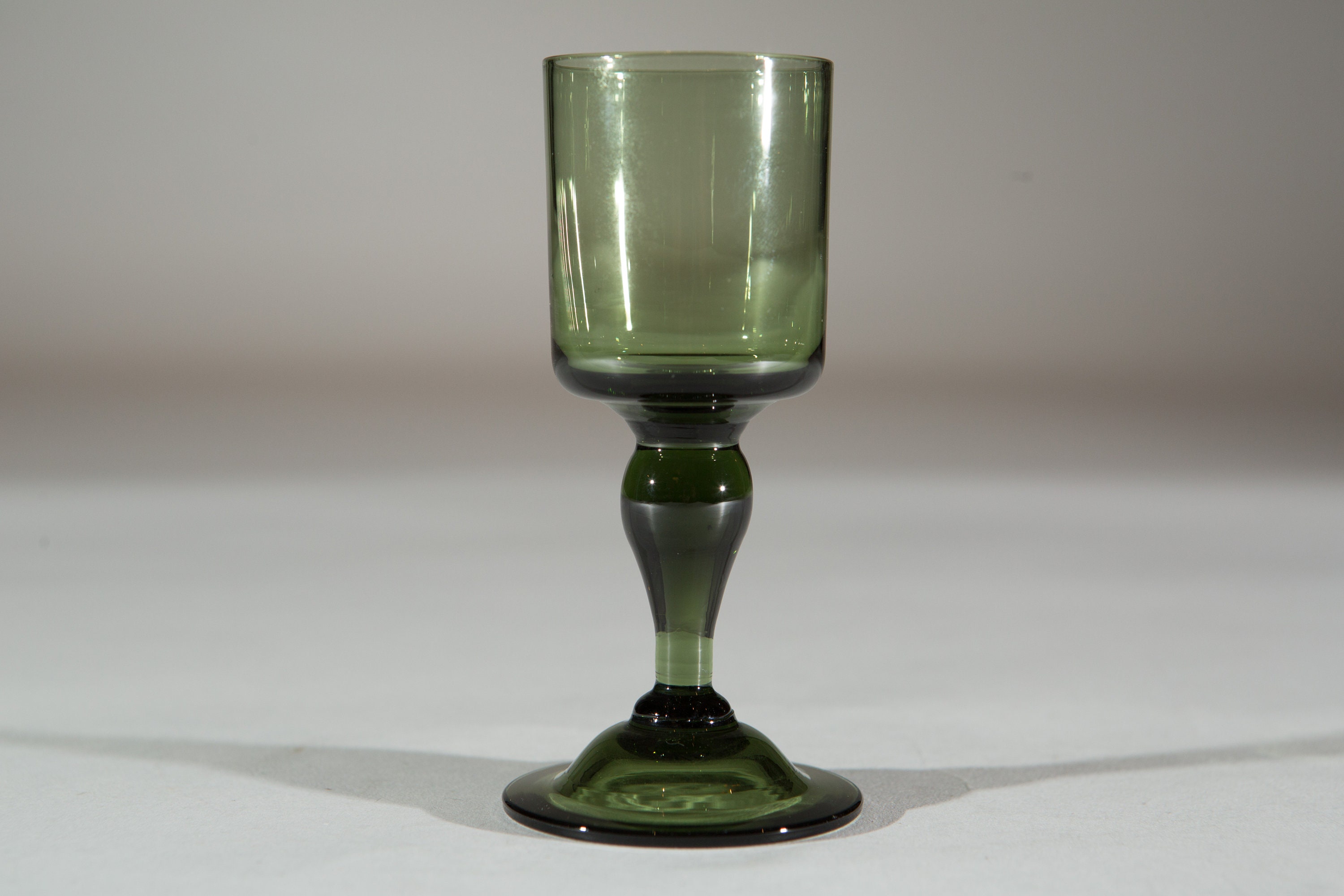 7 Vintage Green Stem Aperitif Glasses 2oz Handblown Southwestern