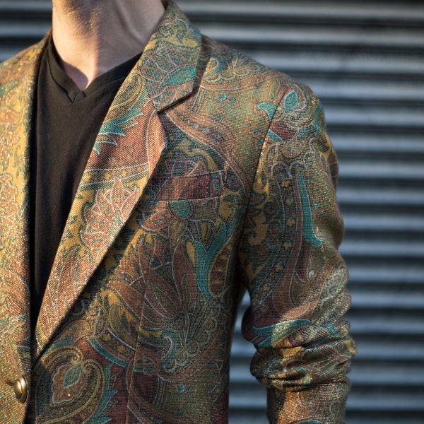 GRATIS verzending - 1990 's Vintage mannen / gouden klatergoud Paisley patroon Casual vrouwensport jas / ontworpen door Pat Kline voor de Finishing Touch