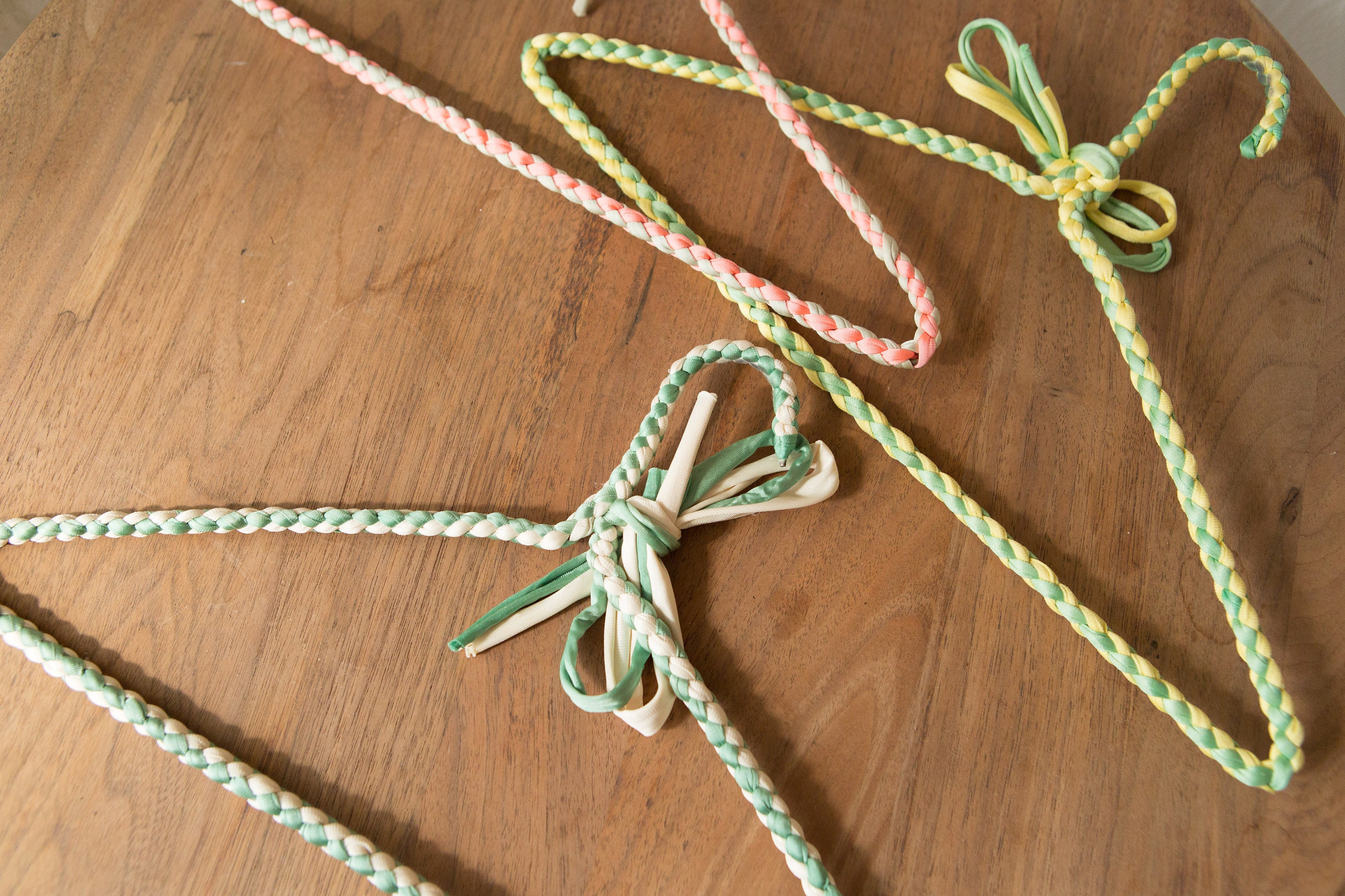 30 Yarn Hangers Vintage Macrame Knitted NonSlip Wire Clothing