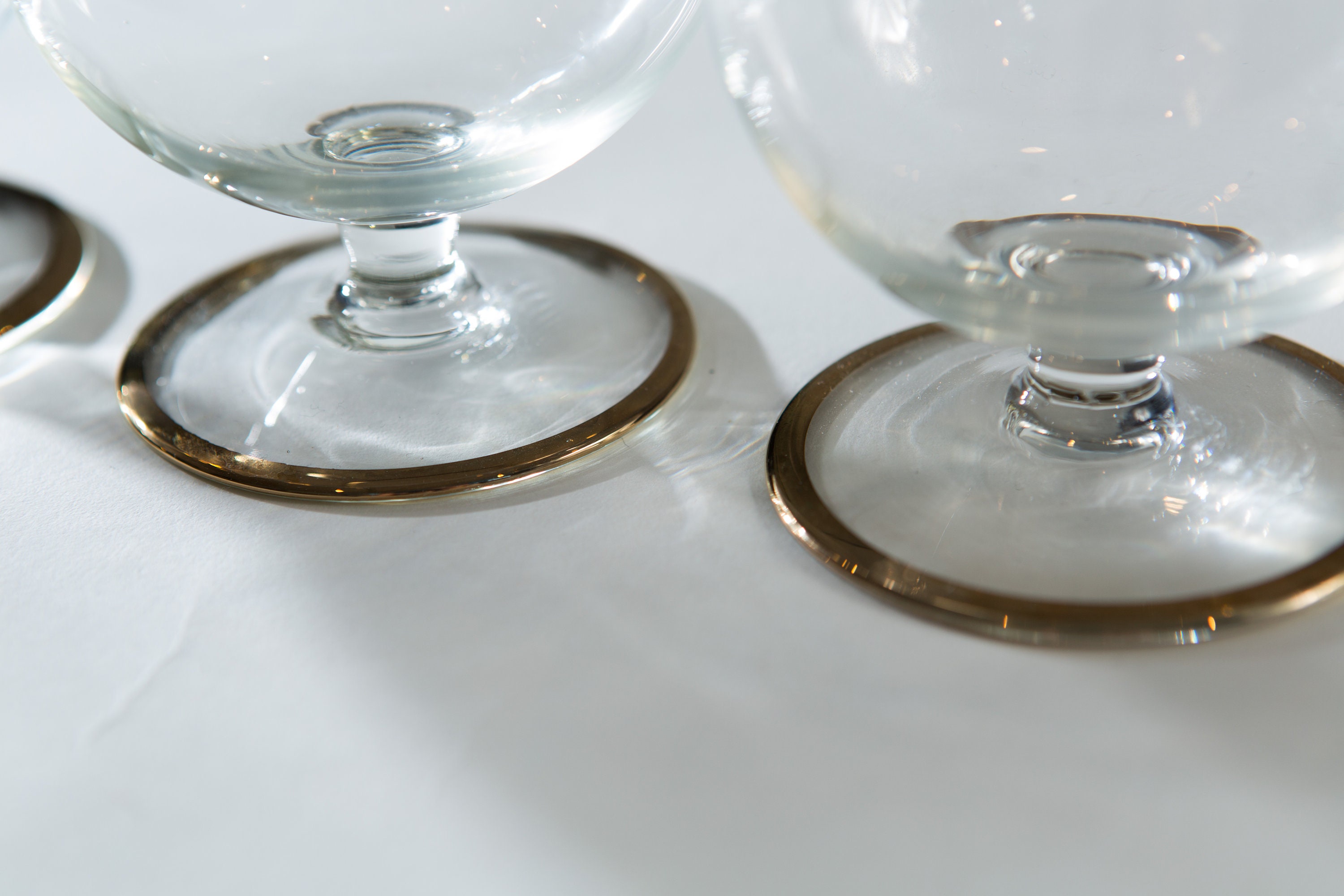 5 Vintage Brandy Snifter Glasses 10oz gold Rim Stemware Mad Men