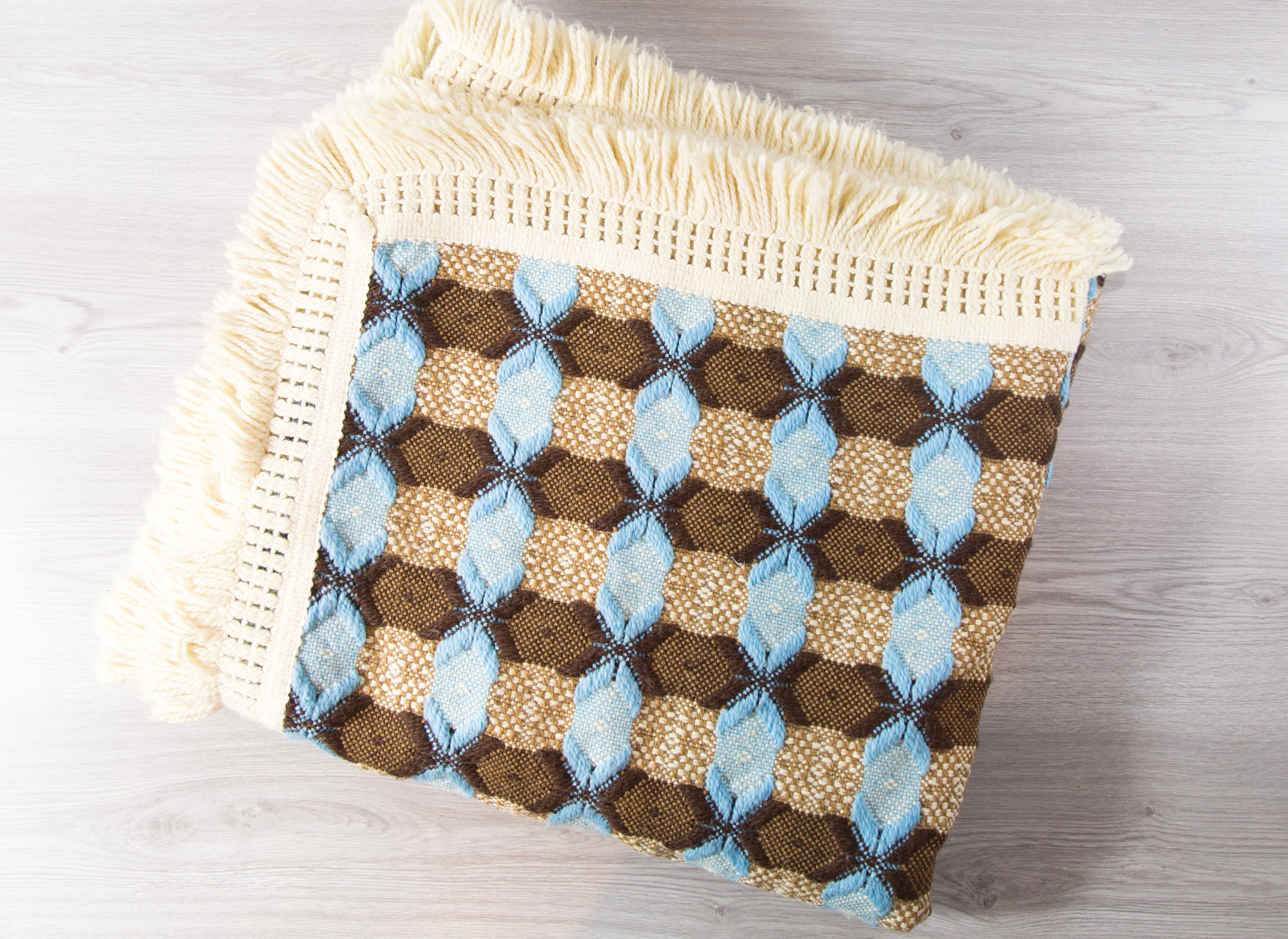 Vintage Woven Blanket / Large Quilted StyleGeometric Diamond Blue and