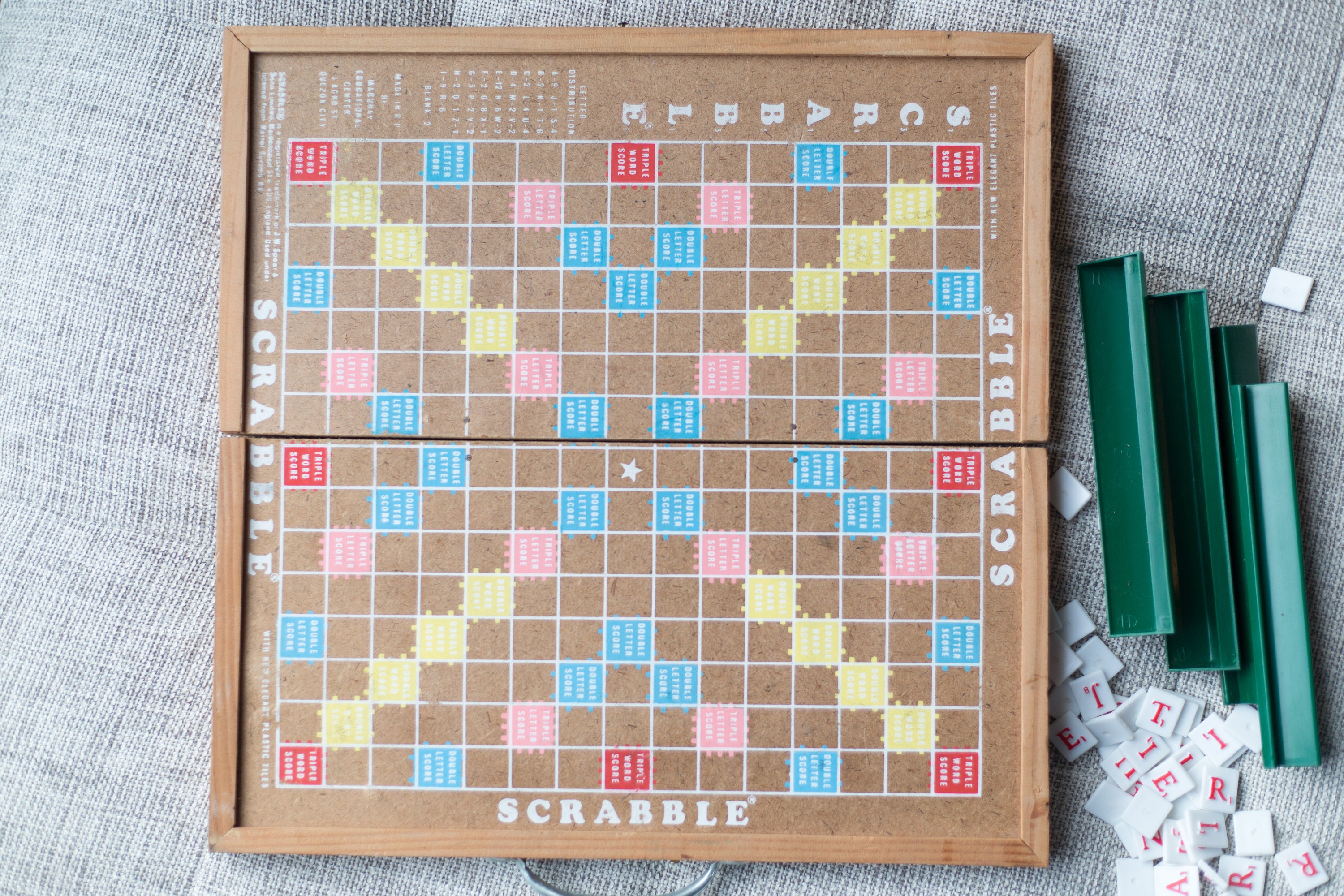 Scrabble board. Скрэббл. Scrabble игра. Scrabble доска. Scrabble Board game.