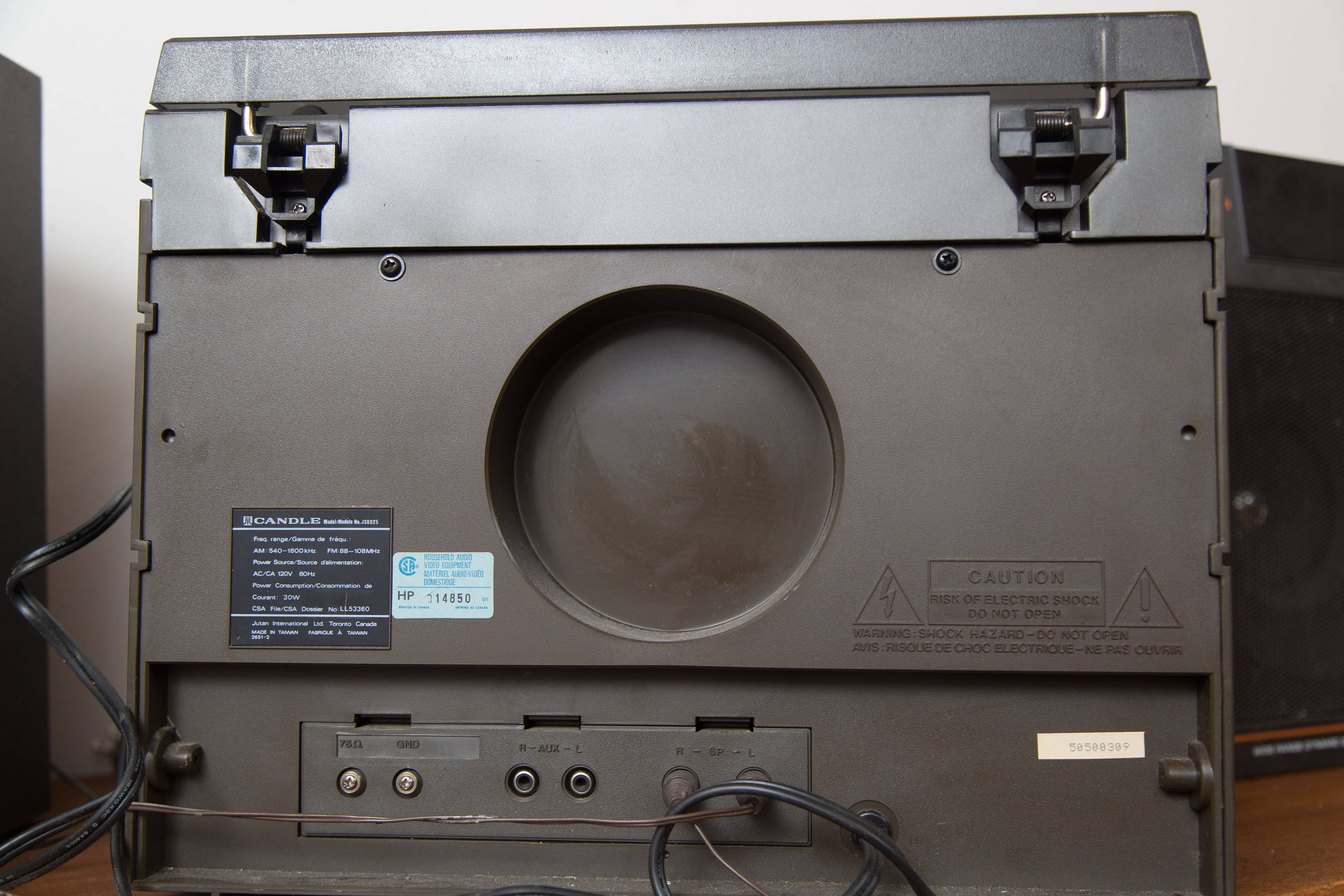 Candle Turntable System / Vintage Record and Tape Player with AM/FM